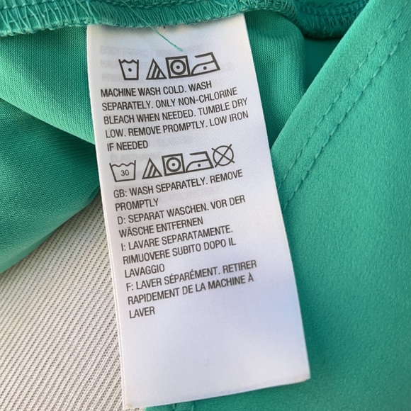 Susan Graver Solid Turquoise Flutter Sleeve Blouse XS - Picture 10 of 11